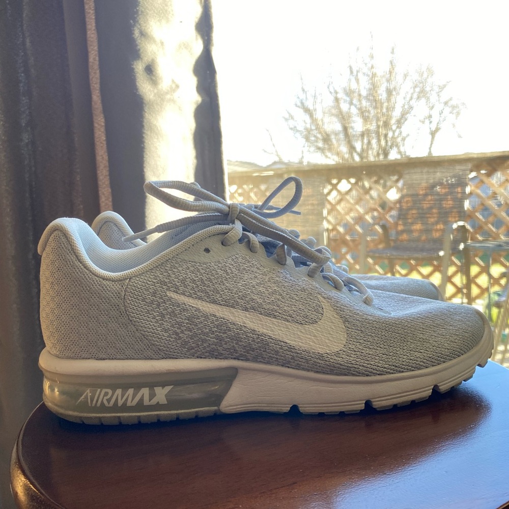 Brand new Nike air max sequent